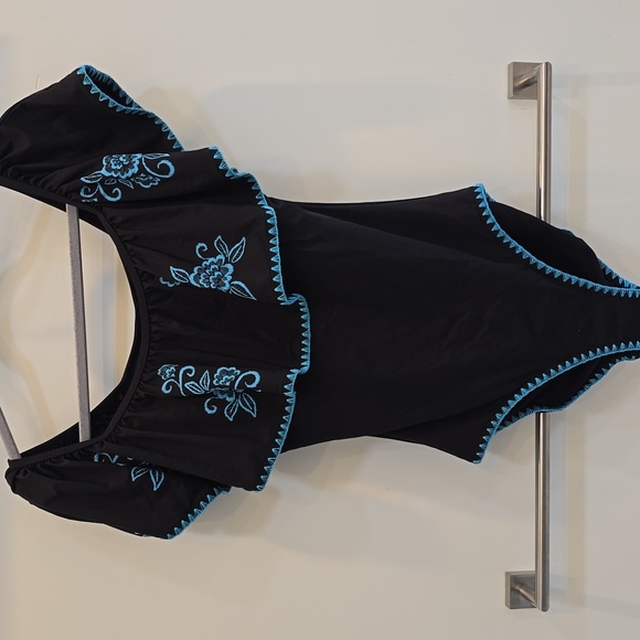 Johnny Was Dreamer Floral Embroidered Flounce Off-The-Shoulder Swimsuit M - Picture 2 of 8